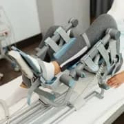 Robotic Knee Replacement at Apollo Chennai: Faster Recovery for Traveling Patients (2026 Guide)